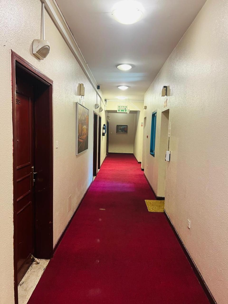 Parasol Hotel Dubai Luaran gambar